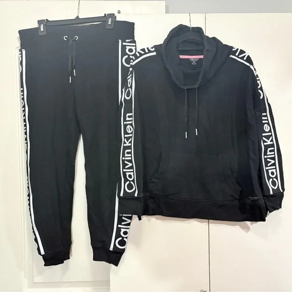 Calvin Klein Black Performance Jacket - Picture 4 of 10